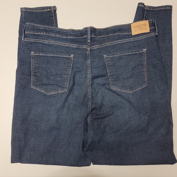 Levi Gold Signature Totally Shaping High Rise Skinny Jeans NWOT - Picture 2 of 8